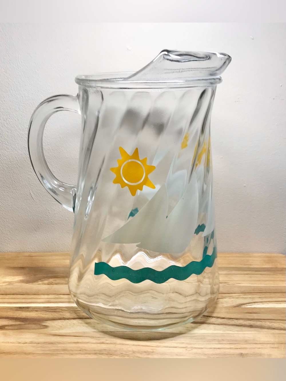 Vintage Sunny Sailboat Day Large Glass Iced Tea Lemonade KoolAid Water Pitcher